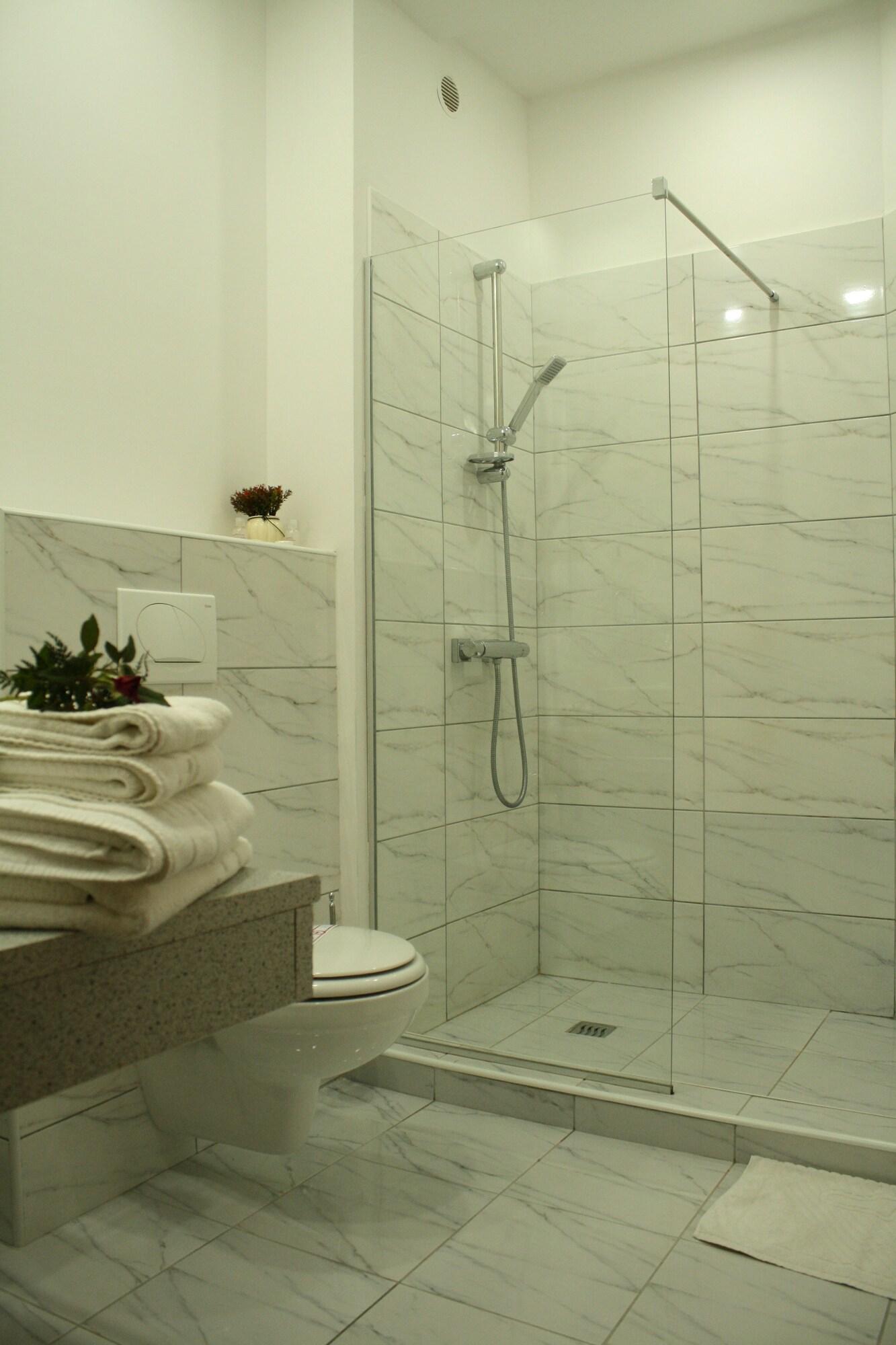 Hotel Danica Петровац Экстерьер фото