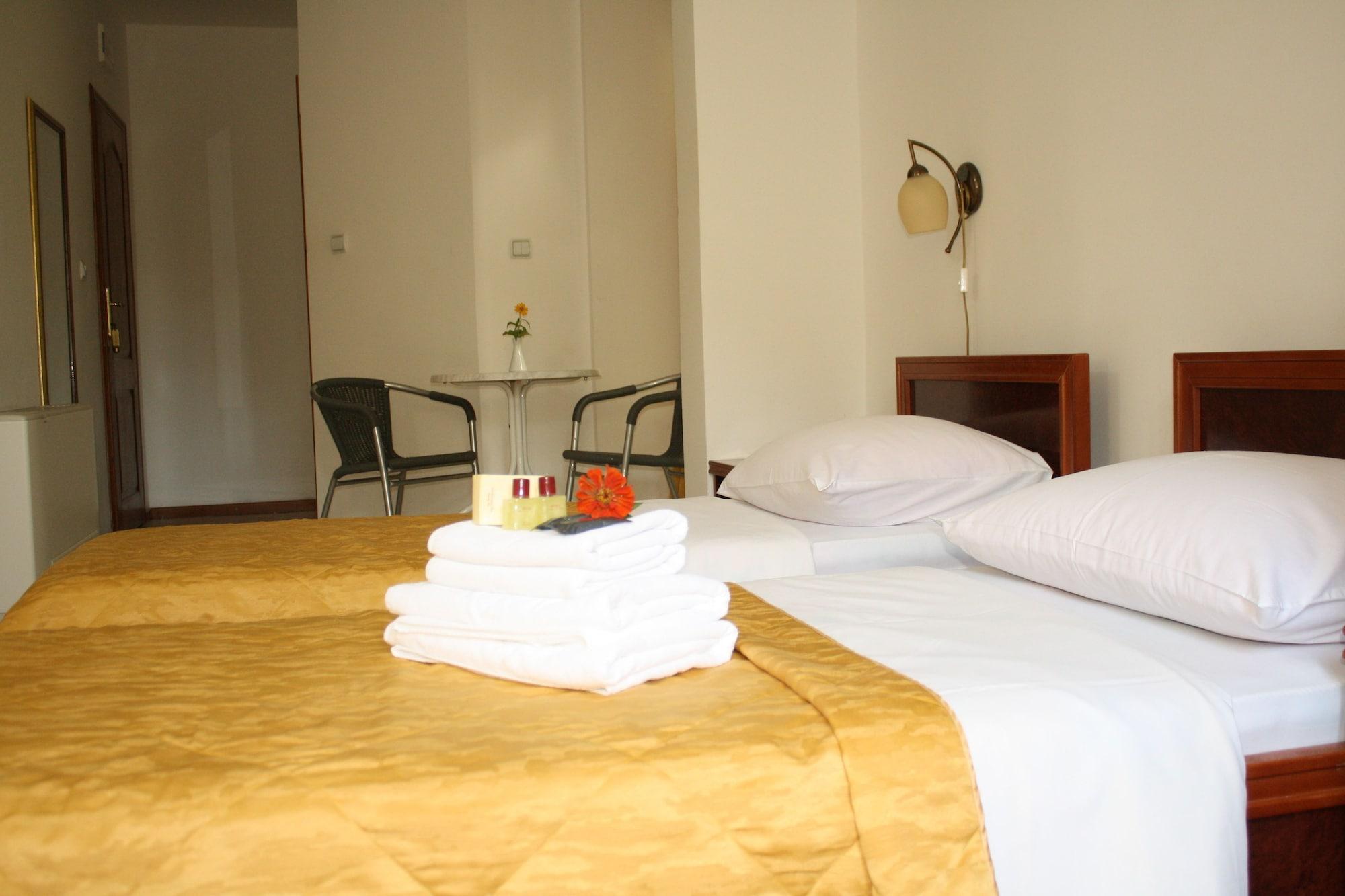 Hotel Danica Петровац Экстерьер фото