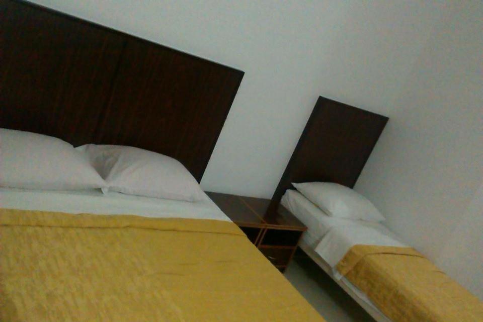 Hotel Danica Петровац Экстерьер фото
