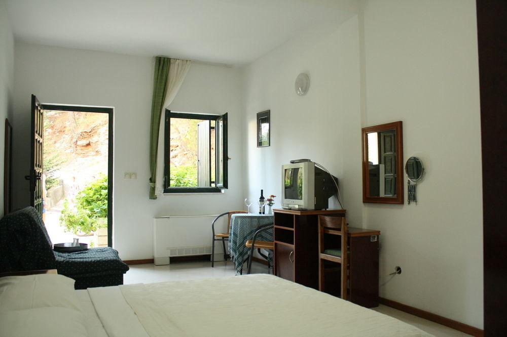 Hotel Danica Петровац Экстерьер фото